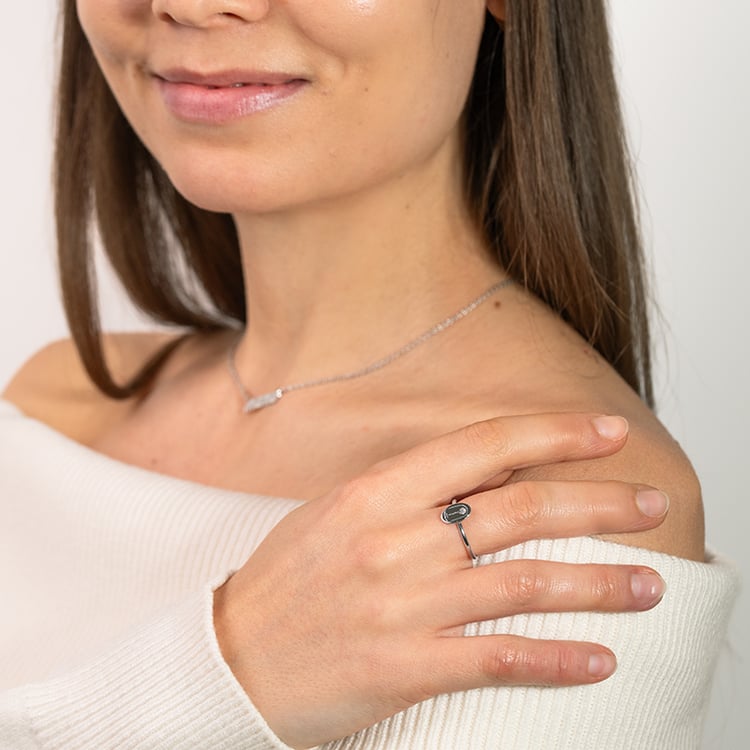 Oválný prsten s gravírem růže Malý princ 150627