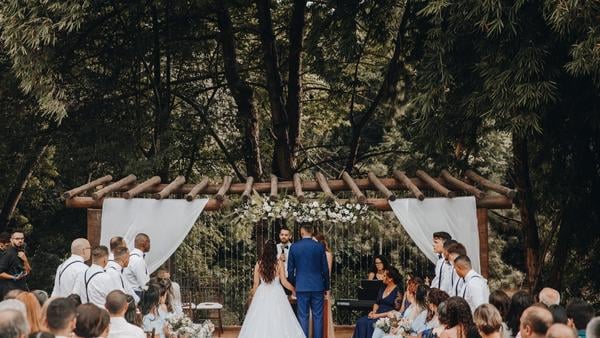 Udržitelné a originální: Jaké svatební trendy vládnou roku 2025?