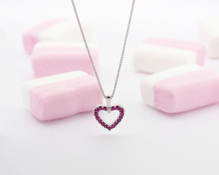 Rubínové srdíčko Edriah 8315