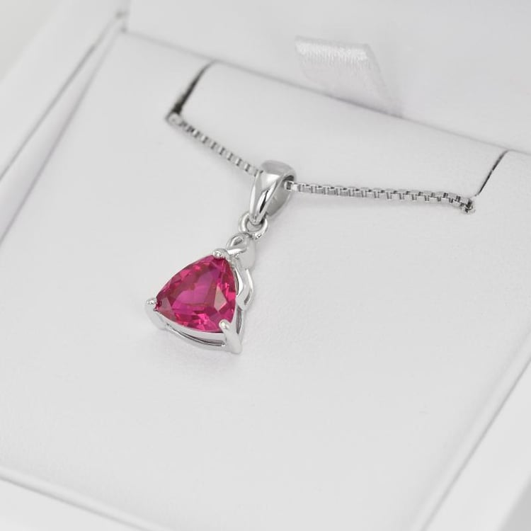 Rubínový náhrdelník 21004