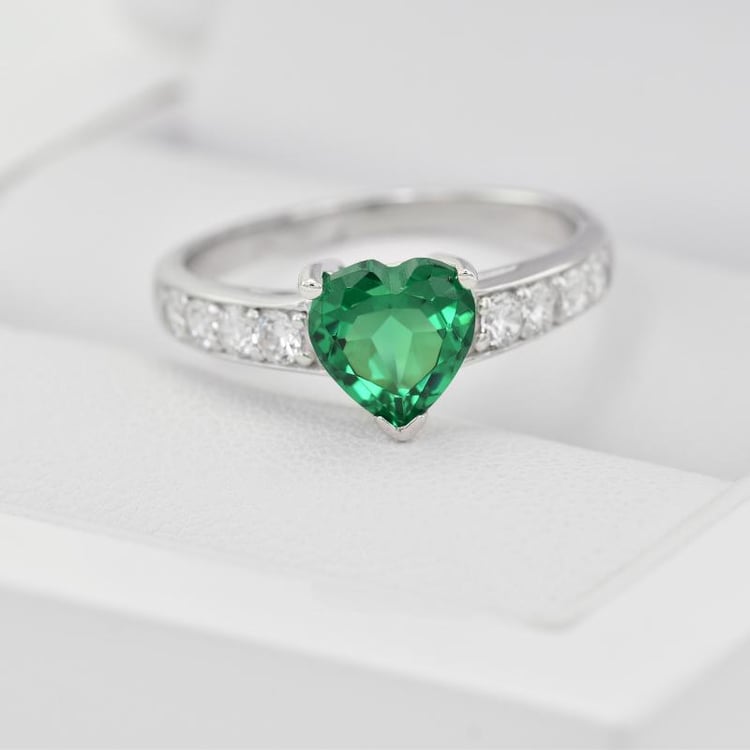 Srdíčko ze smaragdu 27056