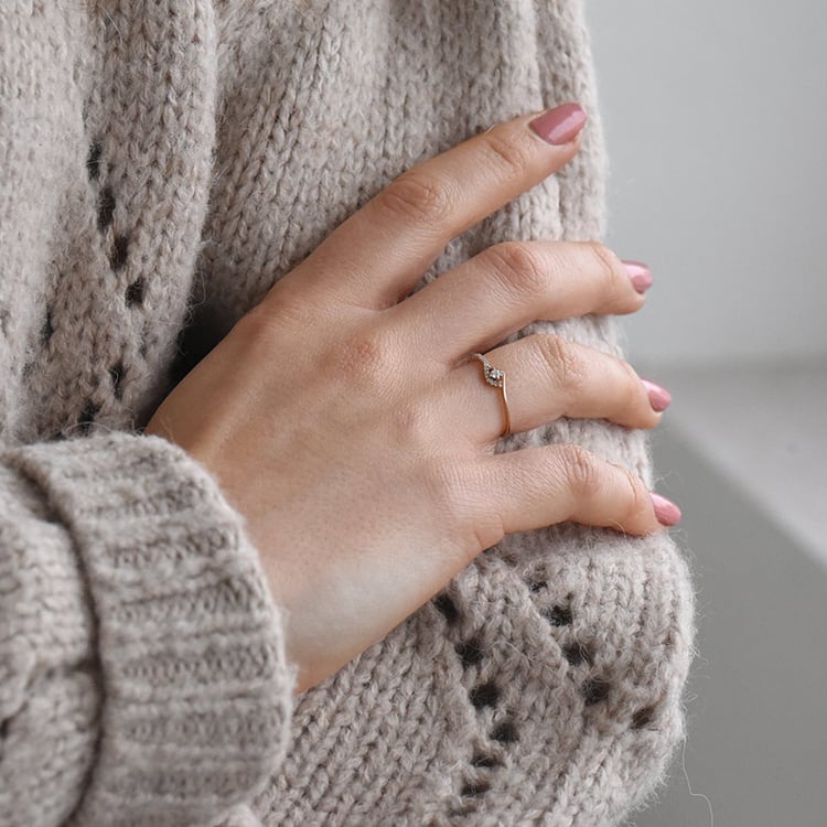 Stříbrný romantický prsten s lab-grown diamanty Anthia 104567