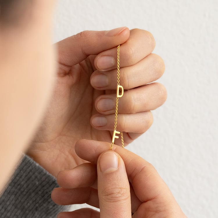 Náhrdelník se 2 písmenky podle vaší volby Lupe 132752