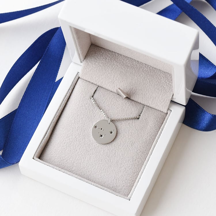 Zlatý přívěsek se souhvězdím 90039