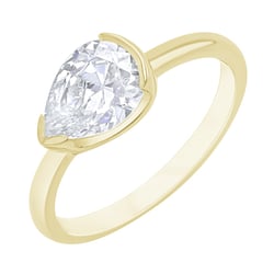 Zásnubní prsten s half-bezel pear diamantem Timarete