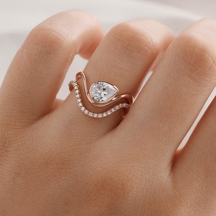 Romantický zásnubní set atypických prstýnků s diamanty 155856