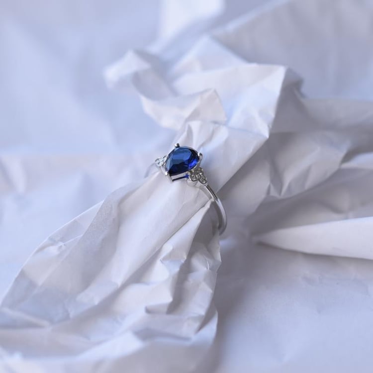 Prsten se safírem 52356