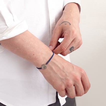 Provázkový náramek míč s gravírem dle vaší volby Billiard