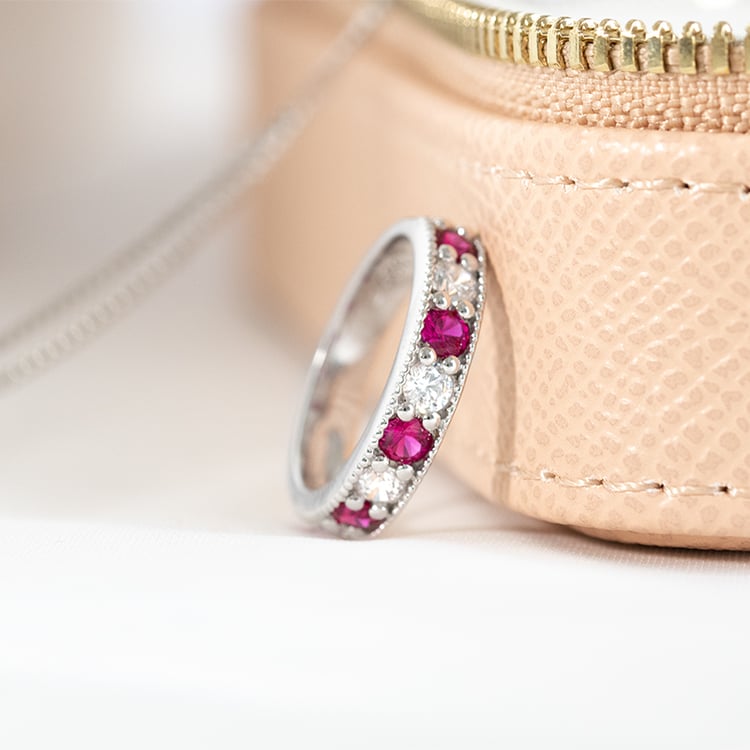 Eternity prsten ze stříbra s rubíny a zirkony Ednah 125368