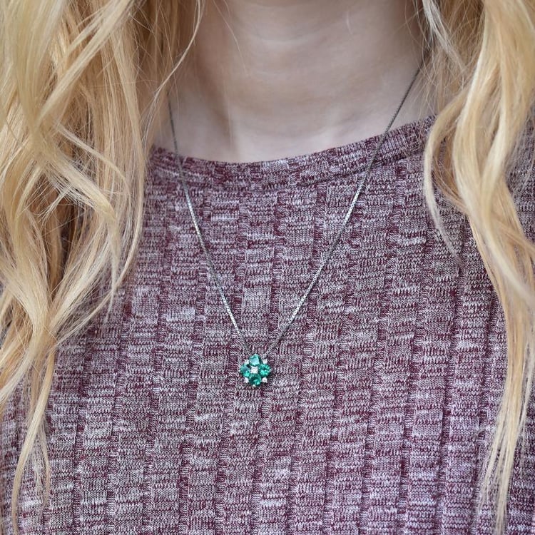 Náhrdleník se smaragdy 20617