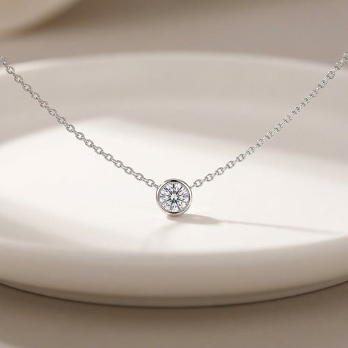 Minimalistický náhrdelník s diamantem Glosie