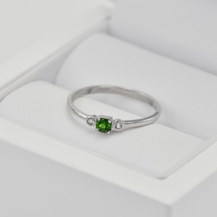 Prsten se zeleným diopsidem 21200
