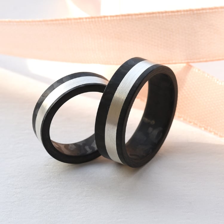 Karbonové snubní prsteny ze zlata 77615