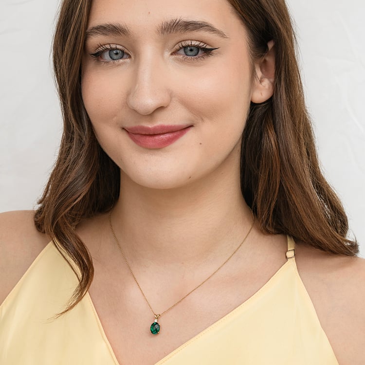 Zlatý přívěsek s lab-grown smaragdem Marta 165047