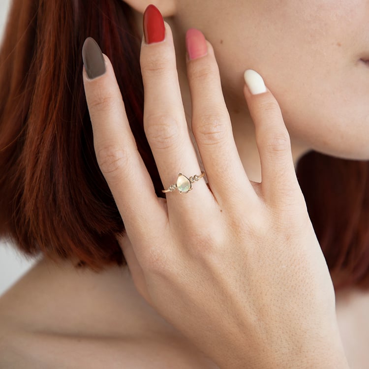 Opálový prsten s diamanty Ammara 112585