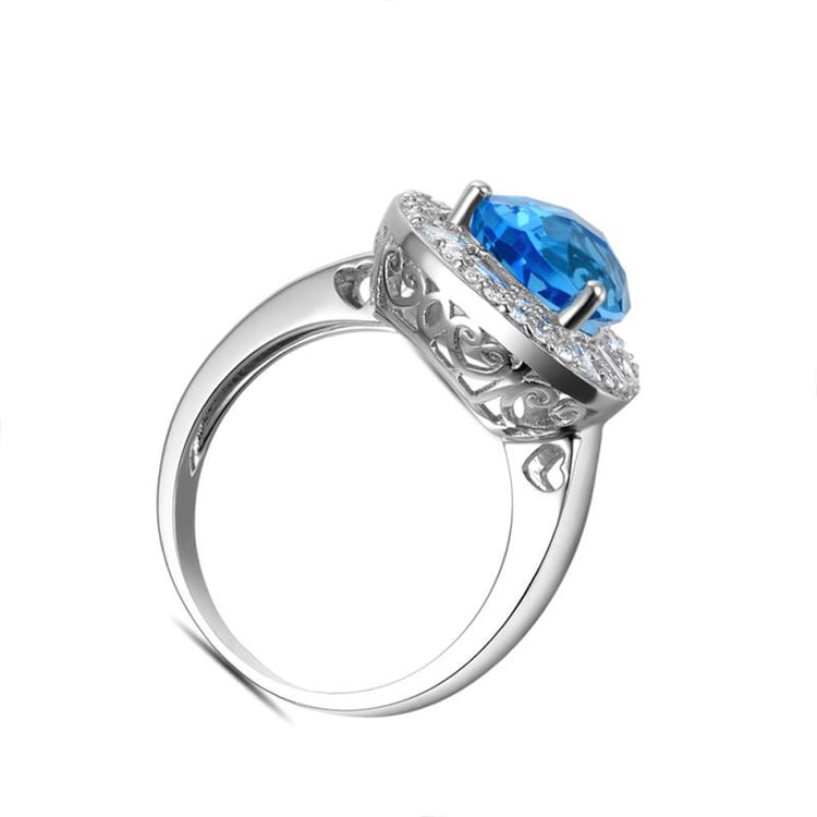 Modrý topaz ve zlatém prstenu Kalina 10026