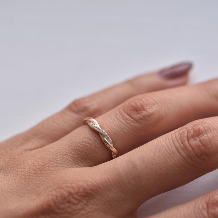 Zlatý eternity prsteň s diamantmi Malea 22679