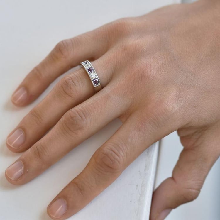 Stříbrný prsten se zirkony 42562