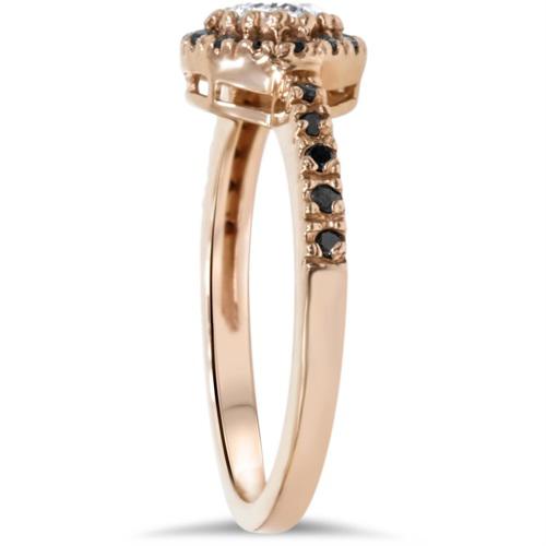 Prsten z růžového zlata s černými diamanty a jedním bílým diamantem 3938