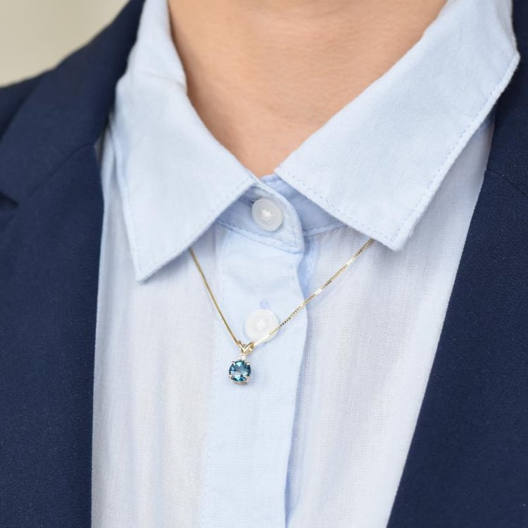 Náhrdelník s topazem 29413