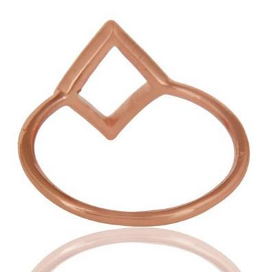 Stříbrný prsten 8923