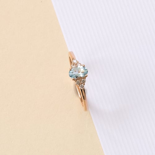 Elegantní prsten s akvamarínem a diamanty Sheldo