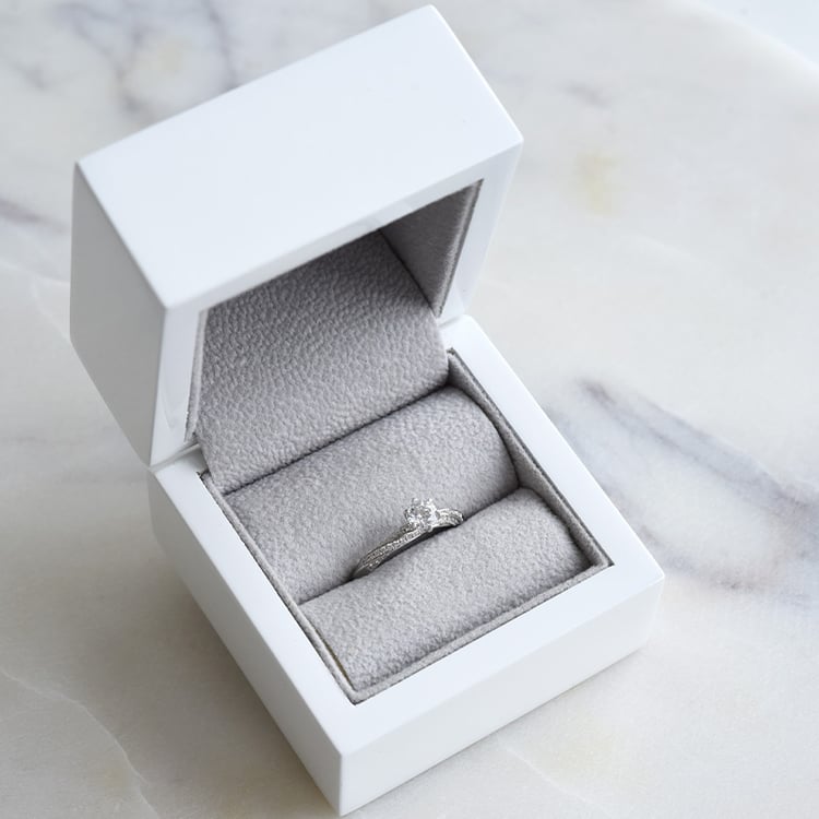 Diamantový prsten z bílého zlata 86594