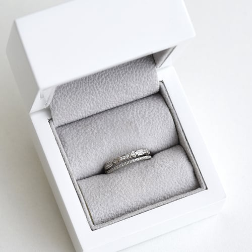 Trendy zlatý prsten s lab-grown diamanty Ward