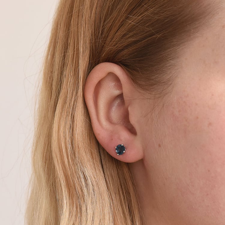 Zlaté napichovací náušnice s topazy 74330