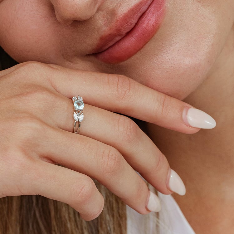 Zásnubní prsten s akvamarínem a moissanity Halym 162534