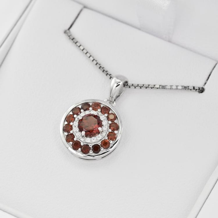 Stříbrný náhrdelník 26261