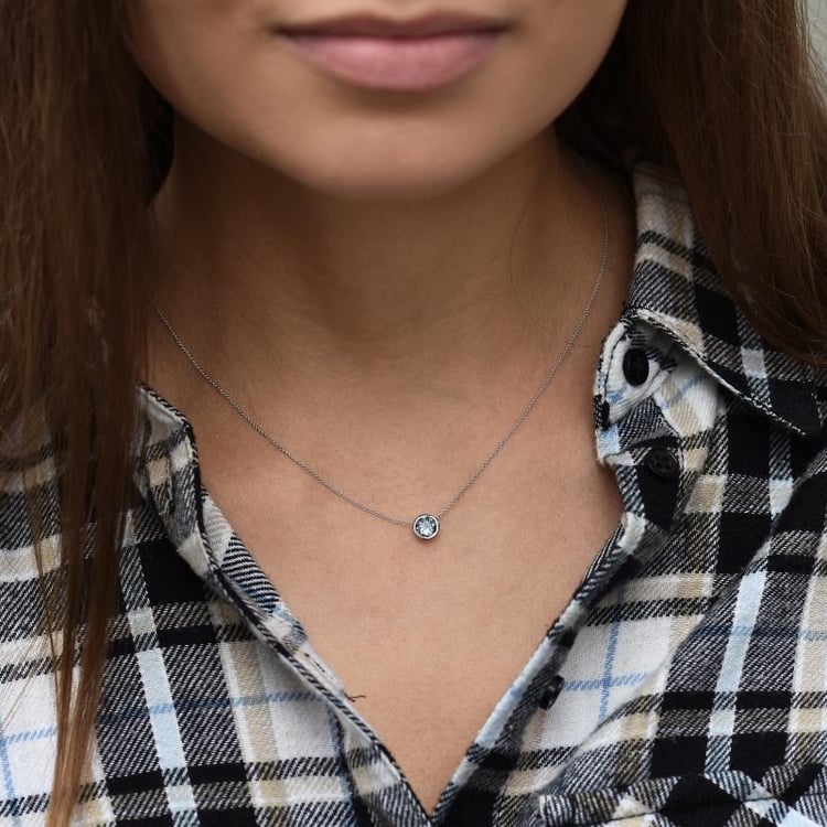 Jemný platinový náhrdelník 71371