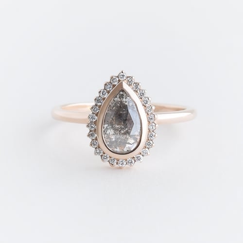 Prsten s pear salt and pepper diamantem a diamanty Clemency