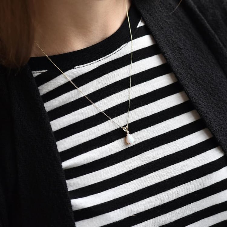 Náhrdelník s opálem 39054