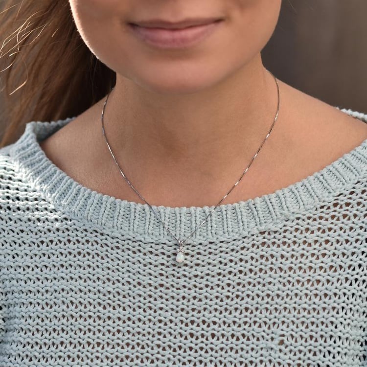 Opálový přívěsek 35346