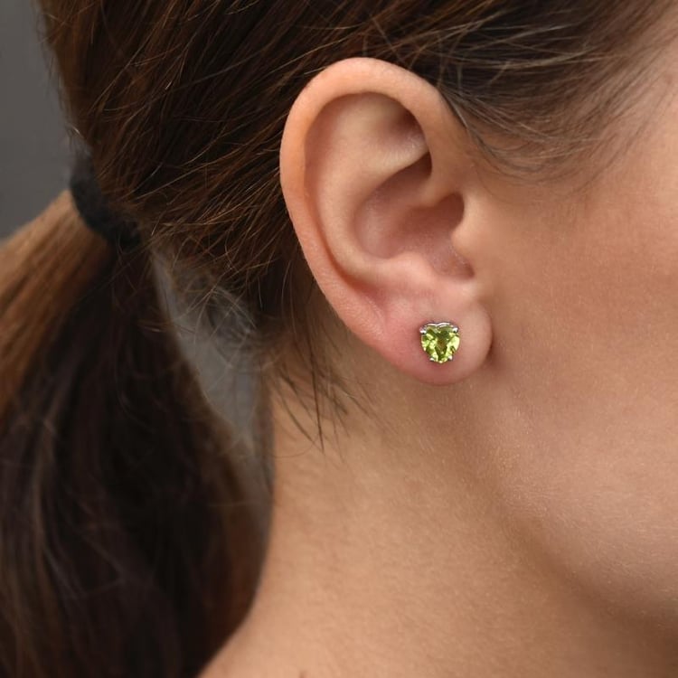 Zlaté náušnice se srdíčkovými olivíny 46818