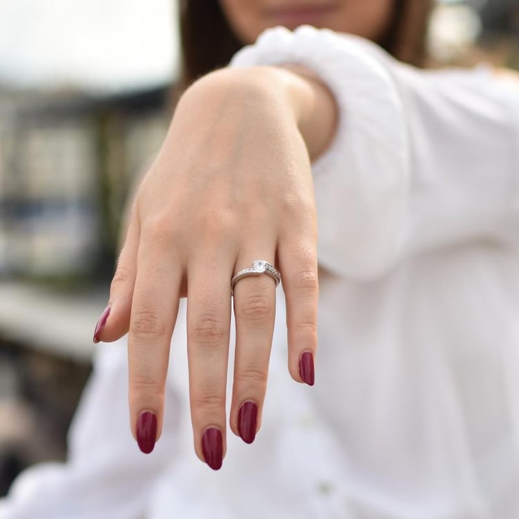 Prsten s diamanty 32195