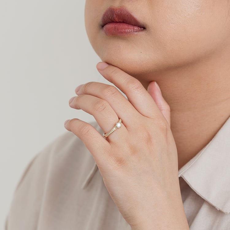 Zásnubní prsten s GIA certifikovaným diamantem a diamanty Vanan 124708