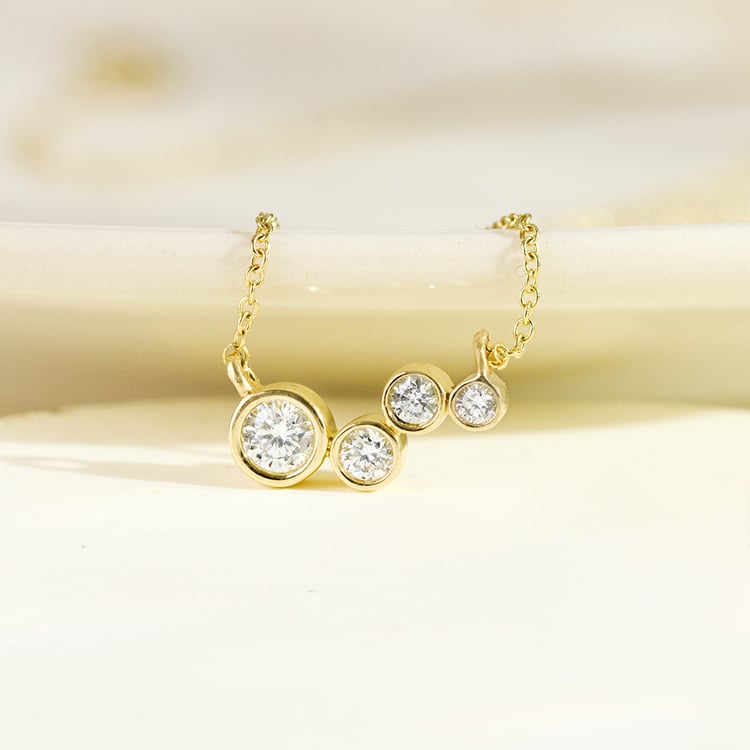 Moderní zlatý náhrdelník s diamanty Viola 162013