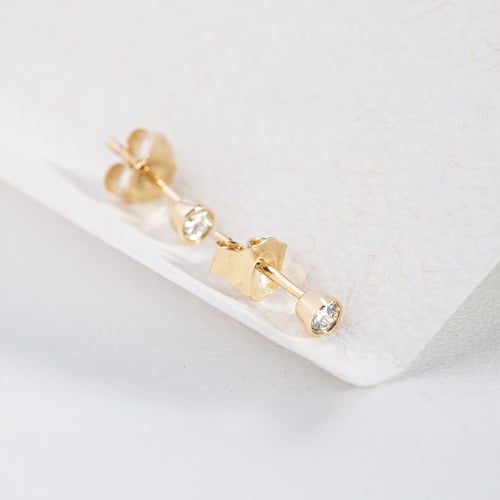 Stříbrné minimalistické bezel náušnice s lab-grown diamanty Tofine
