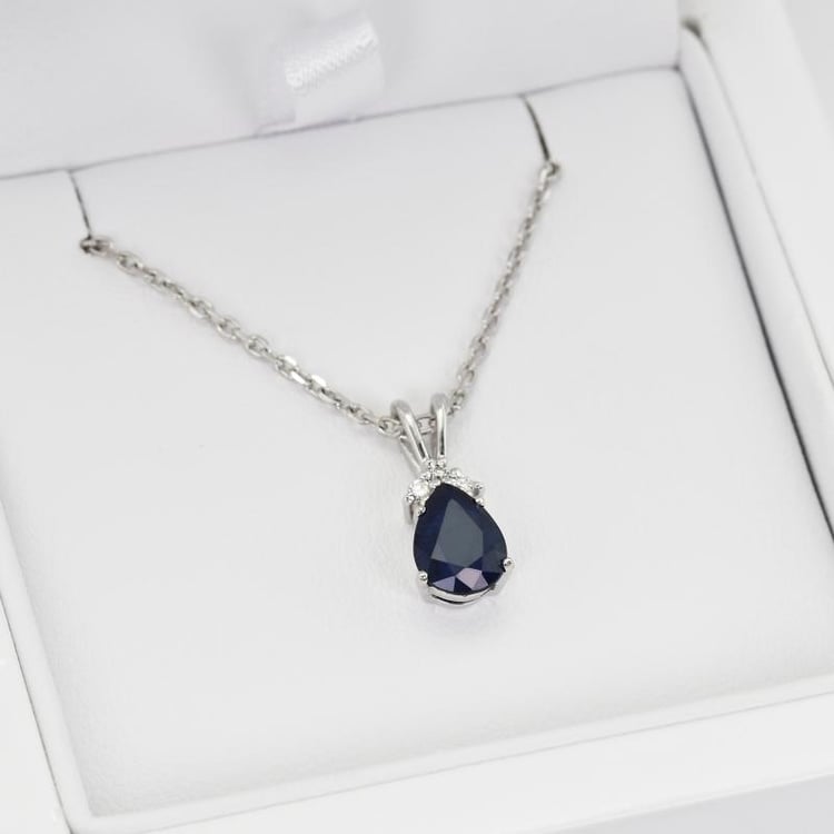 Zlatý náhrdelník se safírovou slzou a diamanty 13374