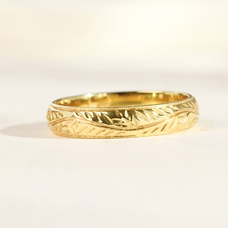 Zlaté vintage snubní prsteny s gravírem větvičky 158859