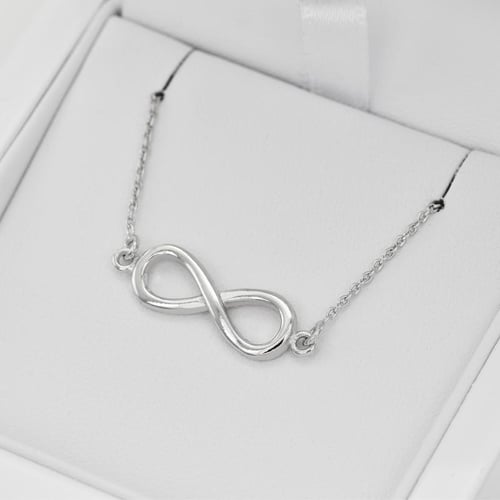 Stříbrný fashion náramek Infinity