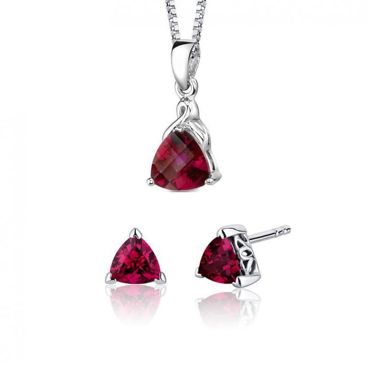 Kolekce stříbrných šperků s rubíny