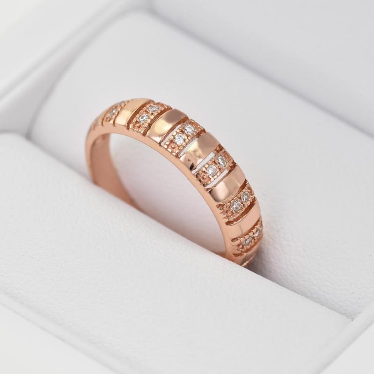 Stříbrný prsten se zirkony 20778