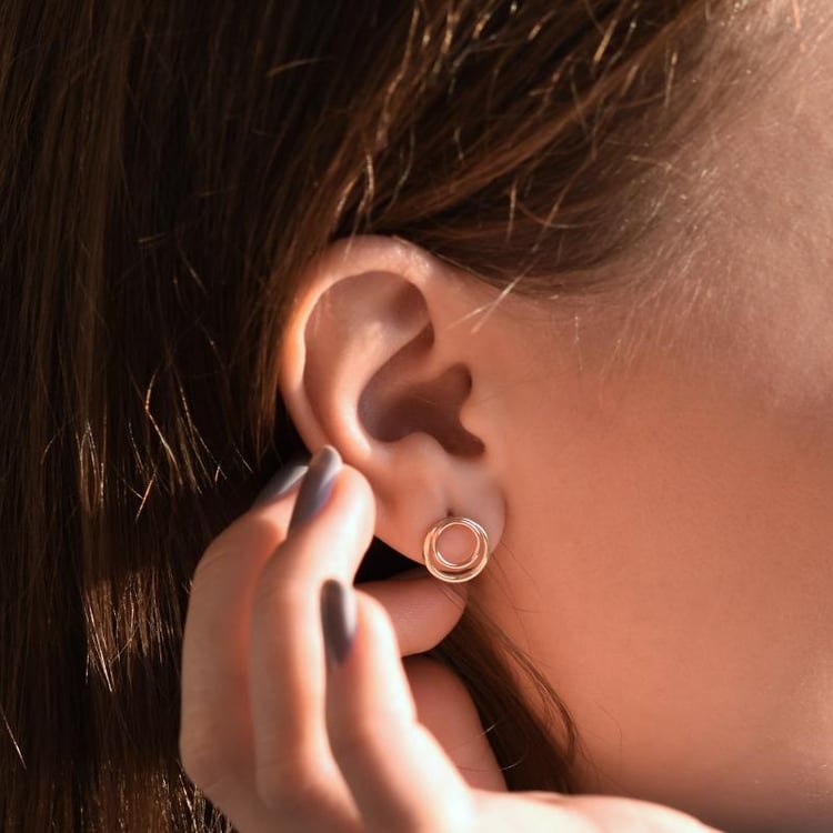 Zlaté napichovací dvojité kroužky 40271