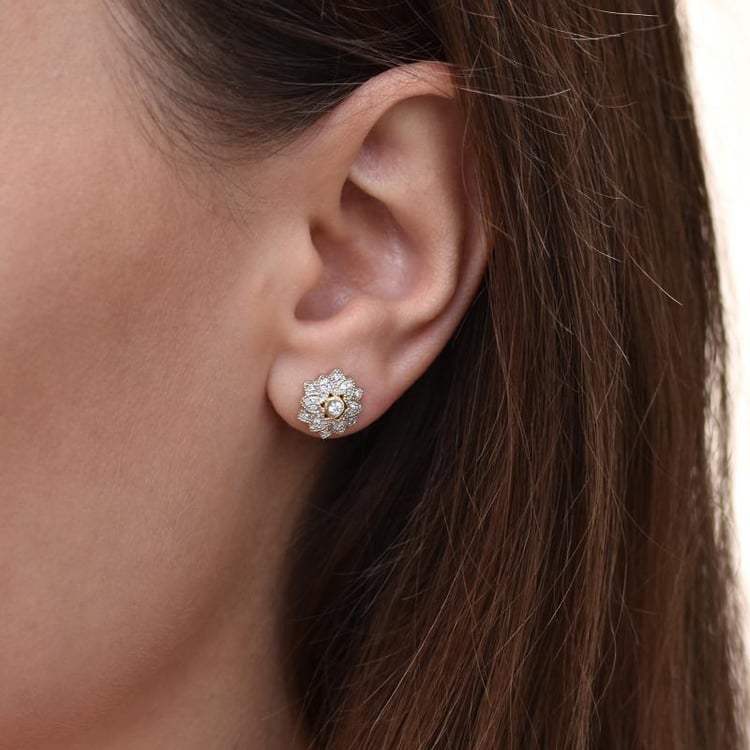 Stříbrné náušnice květiny s lab-grown diamanty Bethel 104016