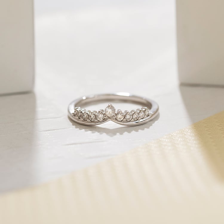 Vykrojený prsten s diamanty Bethanie 110367