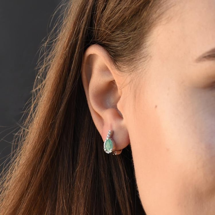 Stříbrné náušnice se smaragdy a zirkony 49340