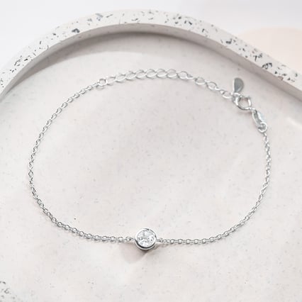 Stříbrný náramek s bílým topazem Arleth